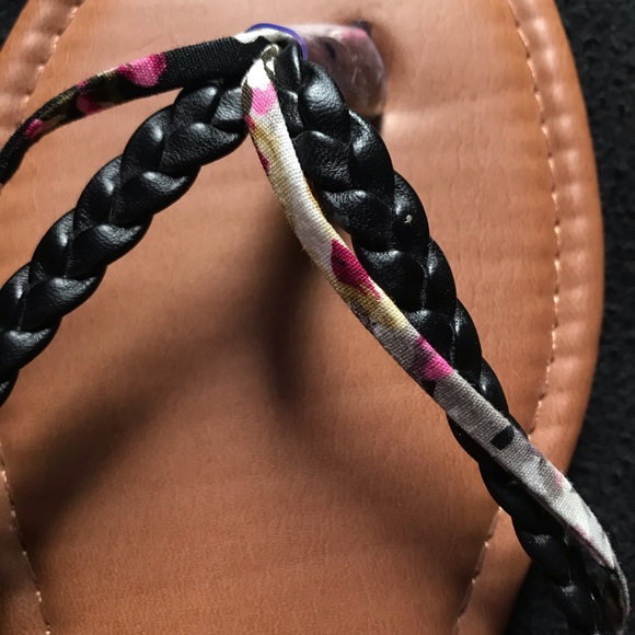 sandals! - Picture 2 of 3